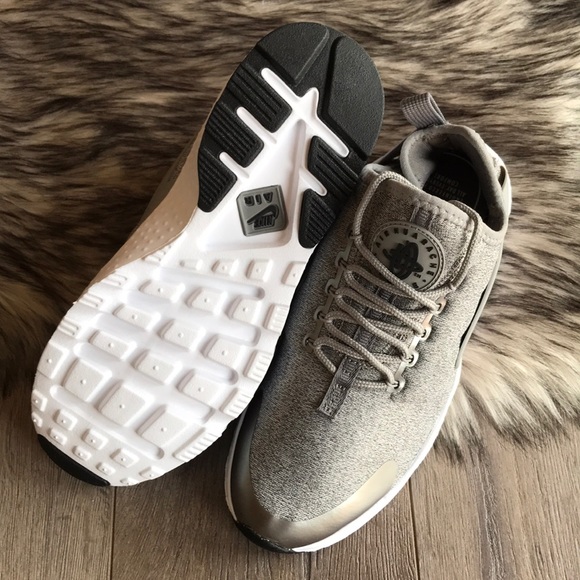NWT Nike Huarache Run Ultra Silver Grey - Picture 7 of 7